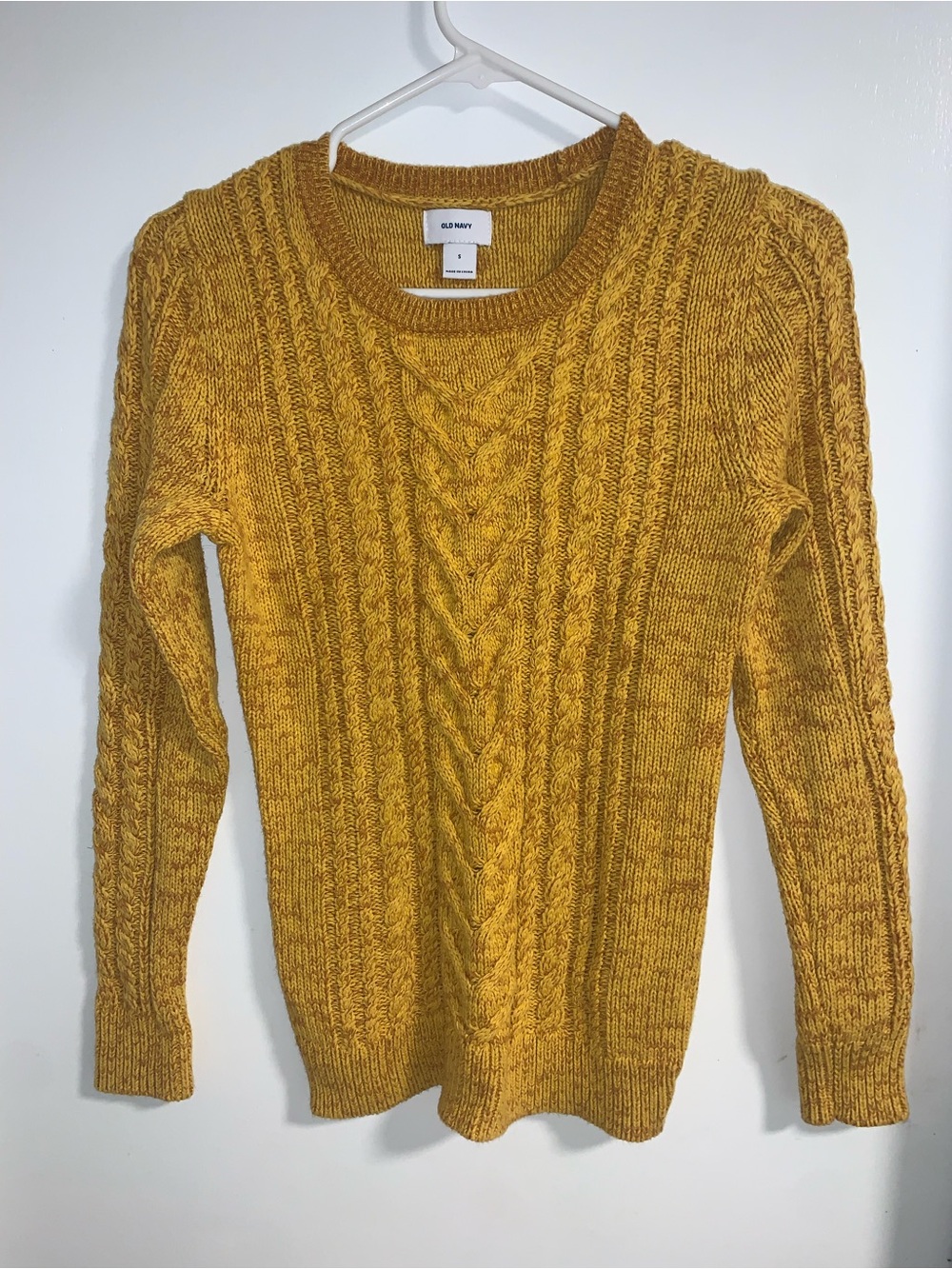 Old Navy Golden Mustard Cable Knit Crewneck Sweater
